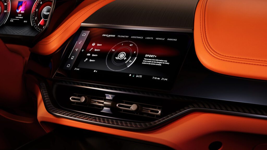 Aston Martin: DBX707 · Drive modes on the touchscreen